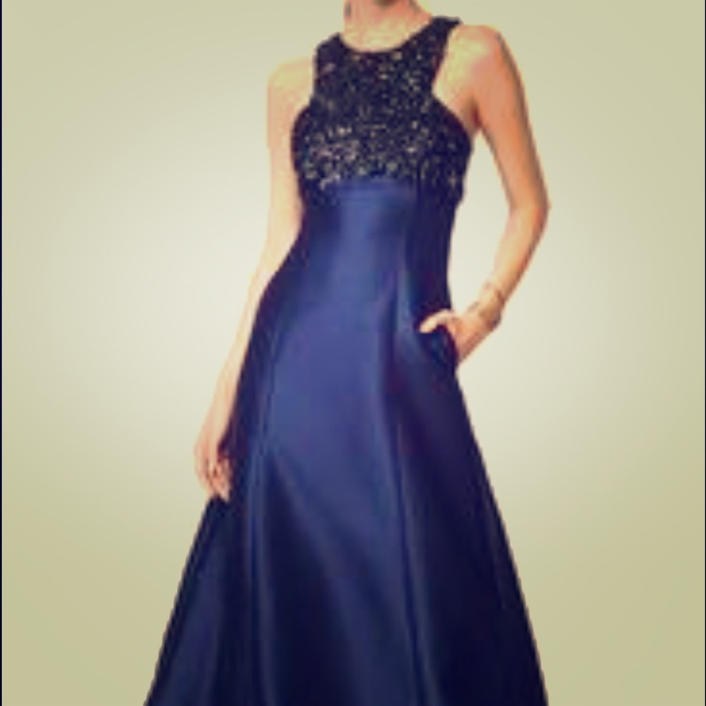ML Monique Lhuiller gown with pockets